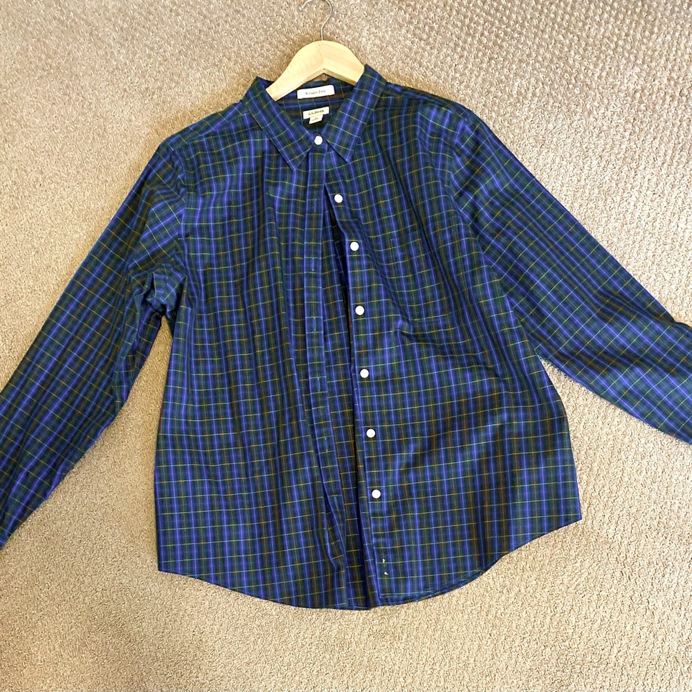 Women’s LL Bean Wrinkle-Free Pinpoint shirt